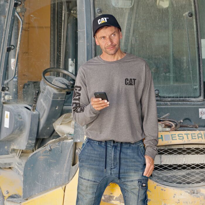 CAT Langarmshirt Trademark Banner aus 100% Baumwolle